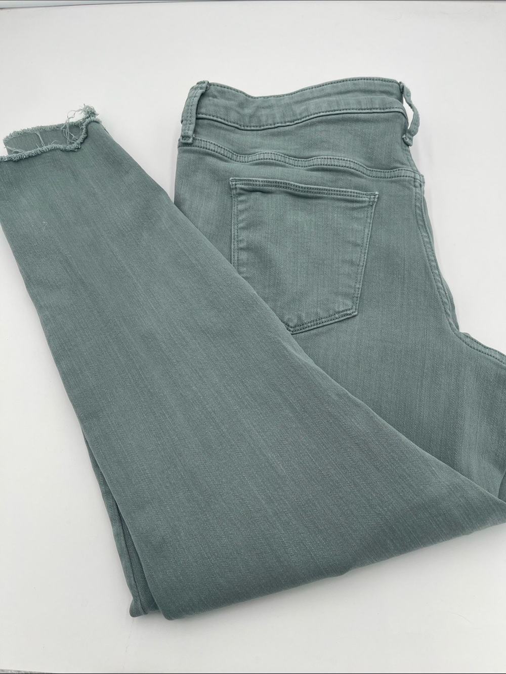 Universal Thread  Sage Green High-Rise Skinny Jeans Size 14/32R